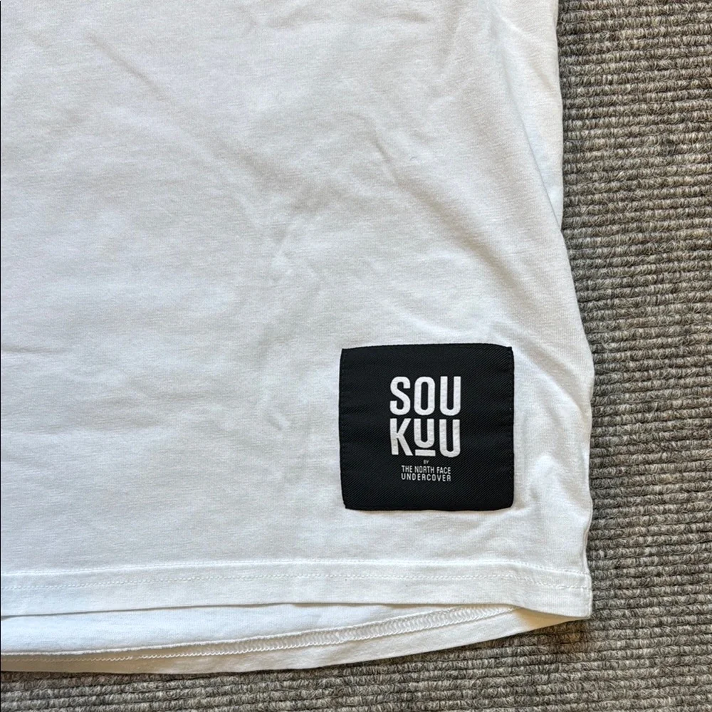 Soukuu TrailMonks White T-Shirt The North Face men’s xs women’s small